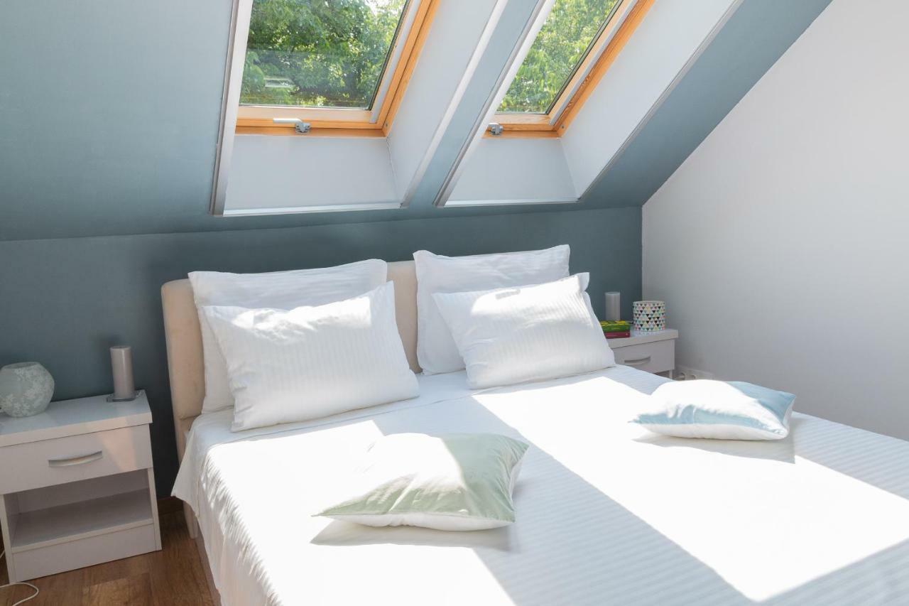 Cozy Flat In The Heart Of The City Gran Varadino Esterno foto