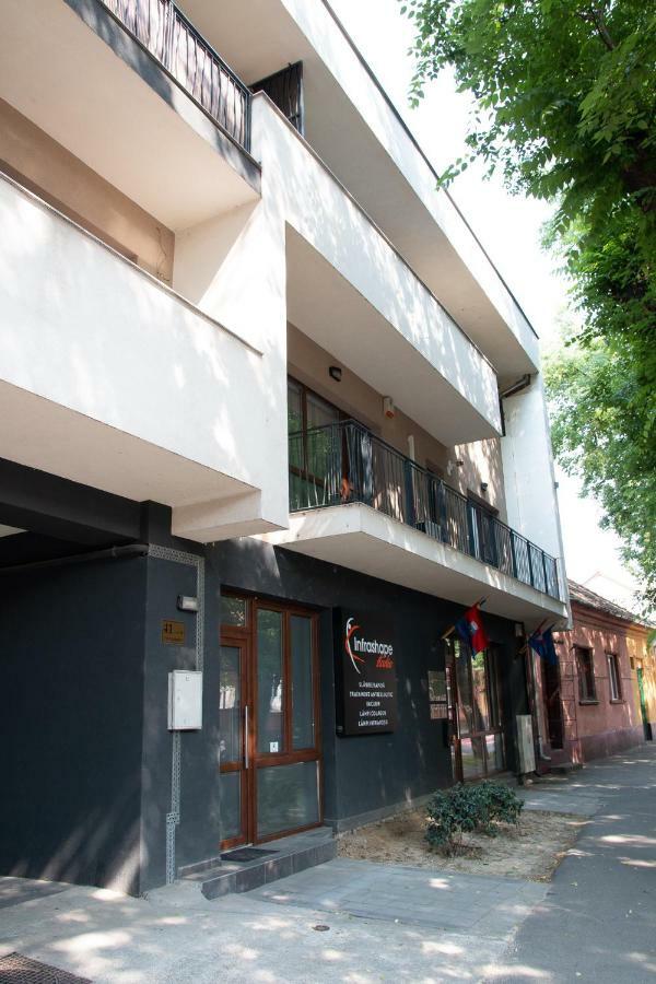 Cozy Flat In The Heart Of The City Gran Varadino Esterno foto